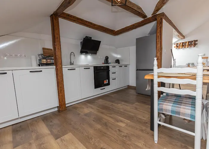 The House 3 Apartment *